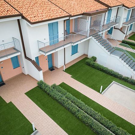 Icaro Residence Apartments With A Beautiful Pool SantʼAgata di Militello エクステリア 写真