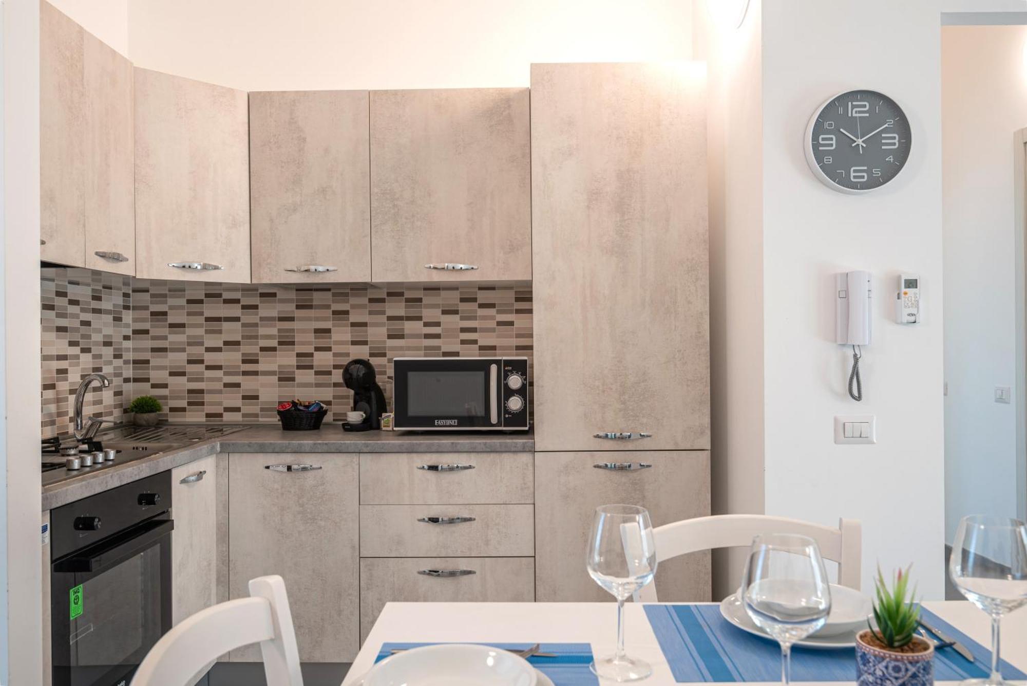 Icaro Residence Apartments With A Beautiful Pool SantʼAgata di Militello エクステリア 写真