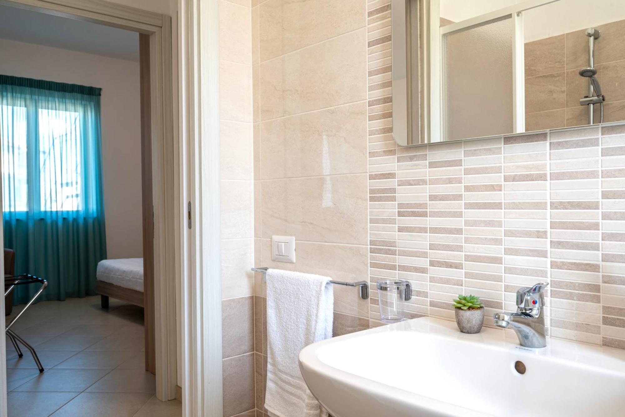 Icaro Residence Apartments With A Beautiful Pool SantʼAgata di Militello エクステリア 写真